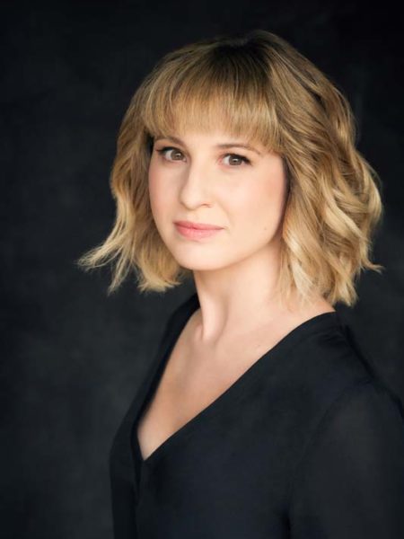 Photo of Elizabeth Harper