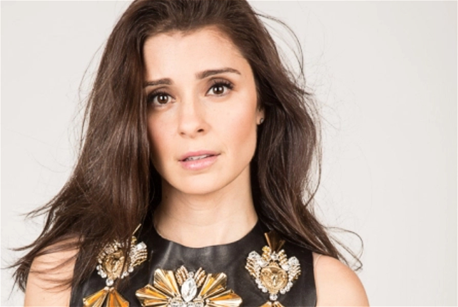 Shiri Appleby