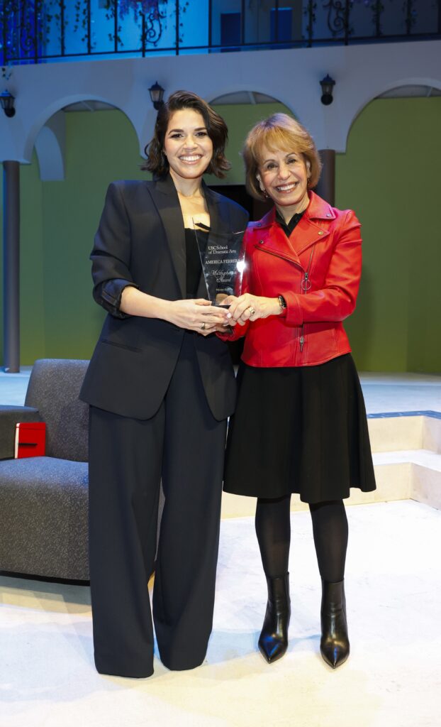 America Ferrera (l) accepted the School of Dramatic Arts’ second annual Multihyphenate Award from USC President Dr. Carol Folt (r). Photo by Reza Allah-Bakhshi/Capture Imaging.
